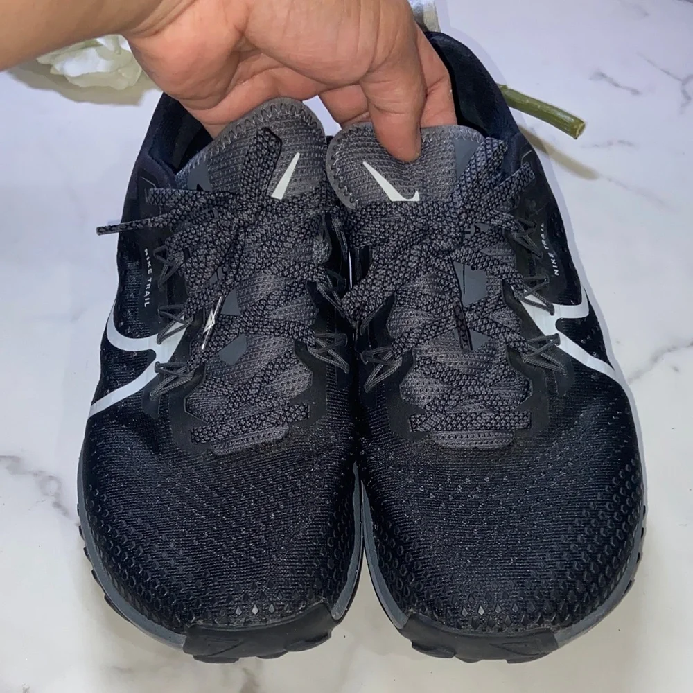 Nike Pegasus 4 Trail Sneakers Black and Gray Trail Shoes Size 9 - Picture 3 of 17
